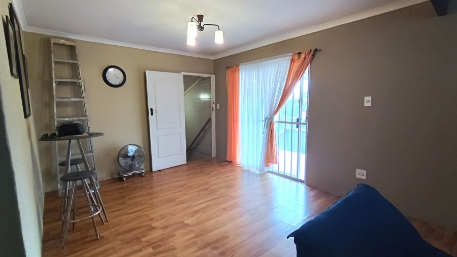 5 Bedroom Property for Sale in Yorkshire Estate Western Cape